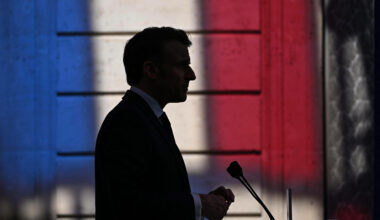 Macron va numi un nou premier al Franței până vineri seara