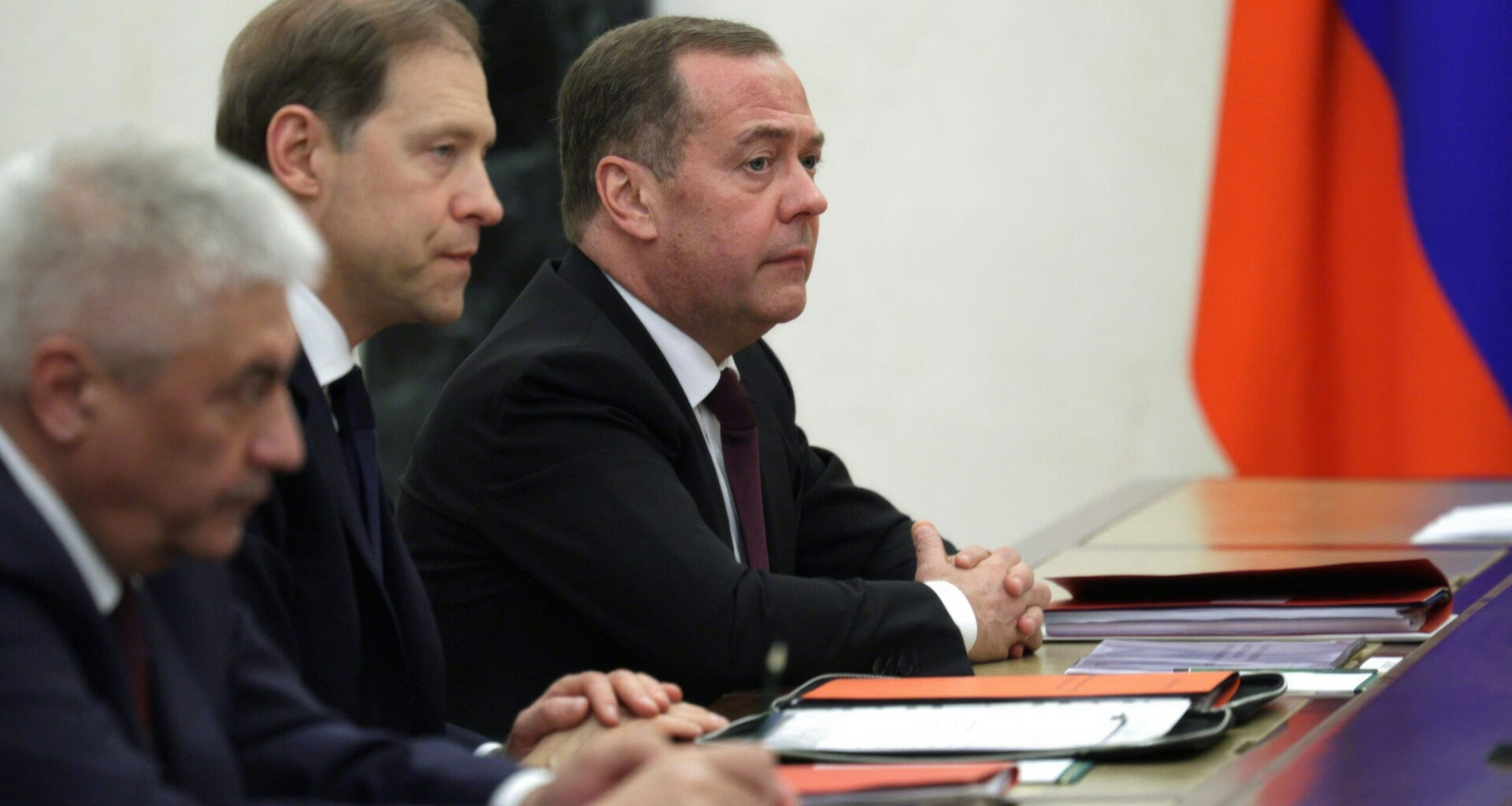 Rusia respinge acuzațiile privind dronele din Germania. Medvedev îi acuză pe Merz și Macron că vor să stârnească frica de război în Europa