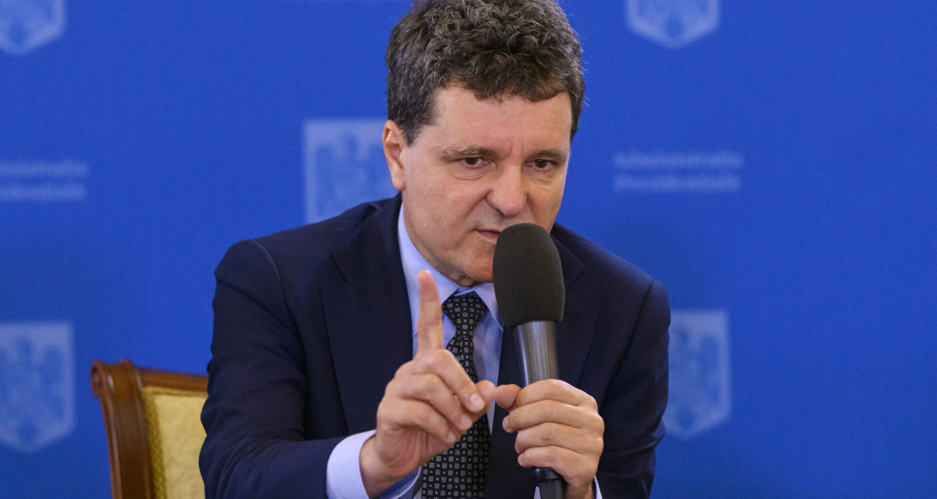 Fenomenul corupției trebuie atacat frontal. Care este noua Strategie de Apărare a Țării