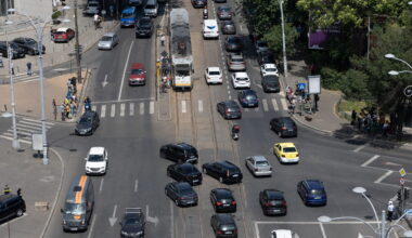 „traficul din orele de vârf s-ar reduce cu peste 150.000 de vehicule”