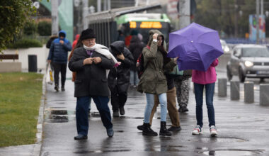 Cod portocaliu de ploi şi vânt puternic