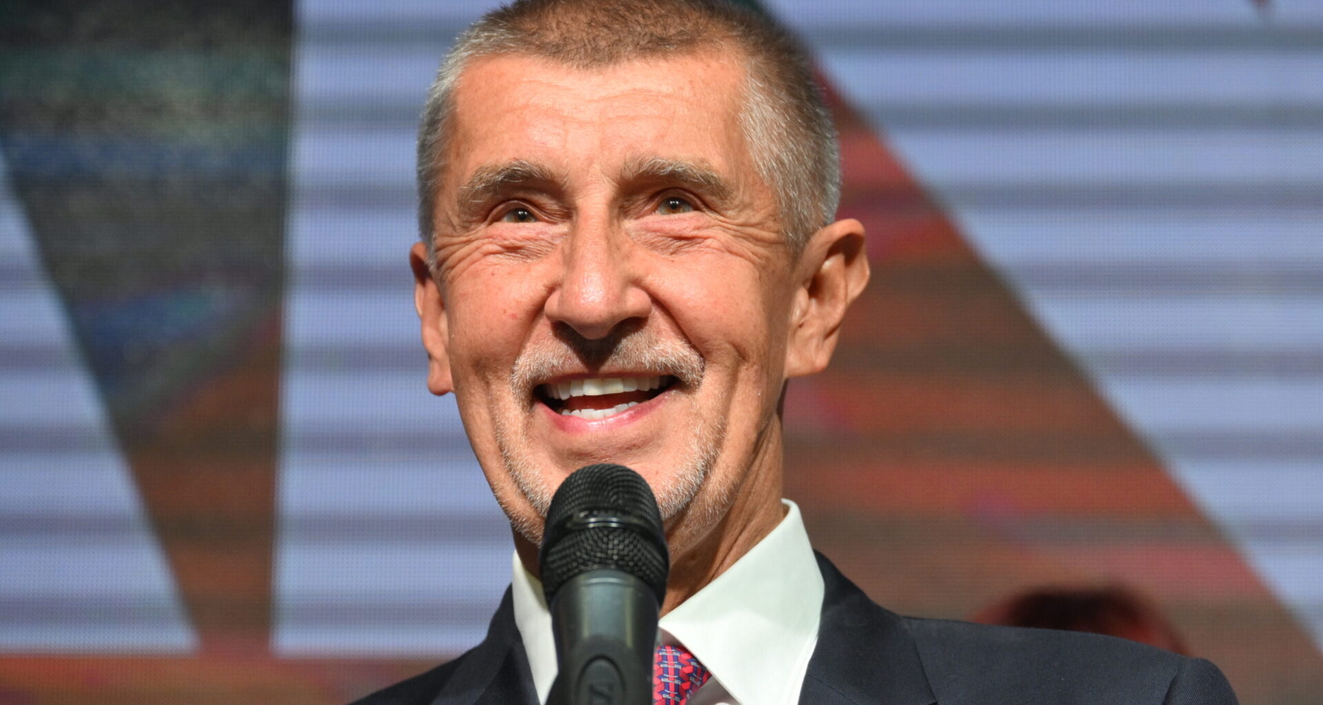 Andrej Babis, liderul partidului câștigător la alegerile din Cehia, provoacă prima tensiune în UE: Spune „nu” Ucrainei