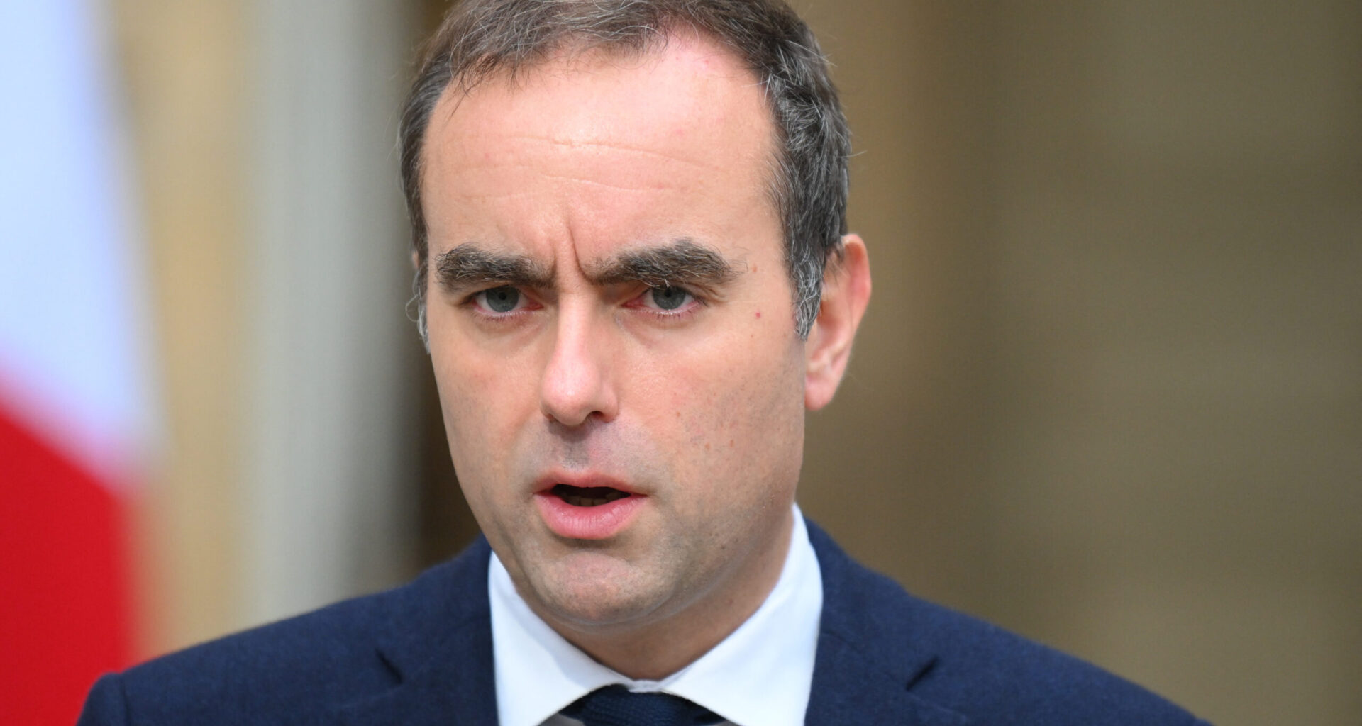 Președintele Emmanuel Macron îl numește din nou în funcție pe premierul Sébastien Lecornu, într-o mișcare șocantă