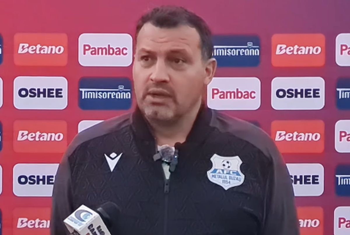 „Îți vine să te miroși, să vezi dacă miroși urât!”