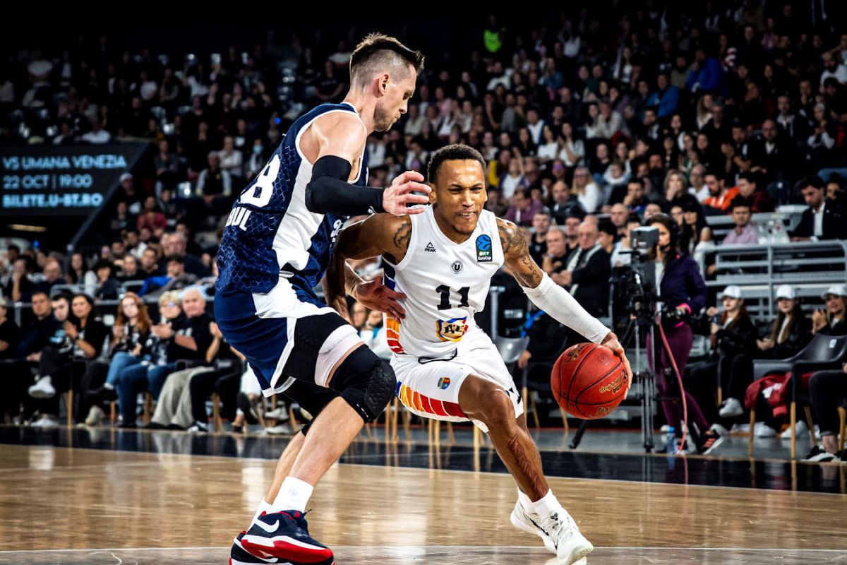 În fața a aproape 7000 de spectatori, U-BT Cluj-Napoca a fost învinsă în primul meci din noul sezon al EuroCup, primind aproape 100 de puncte