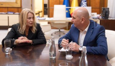 Nadia Comăneci, întâlnire cu Ilie Bolojan » Planul pus la cale în culise