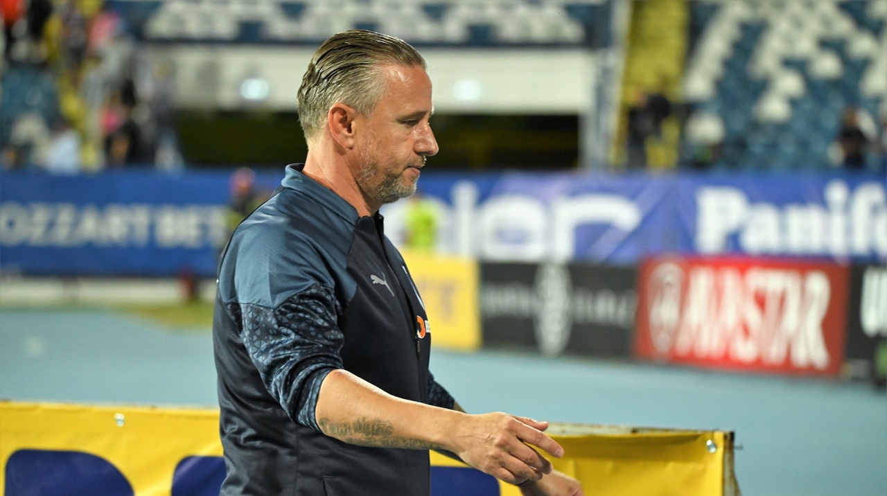 A venit decizia șefilor legată de demiterea imediată a lui Laurențiu Reghecampf