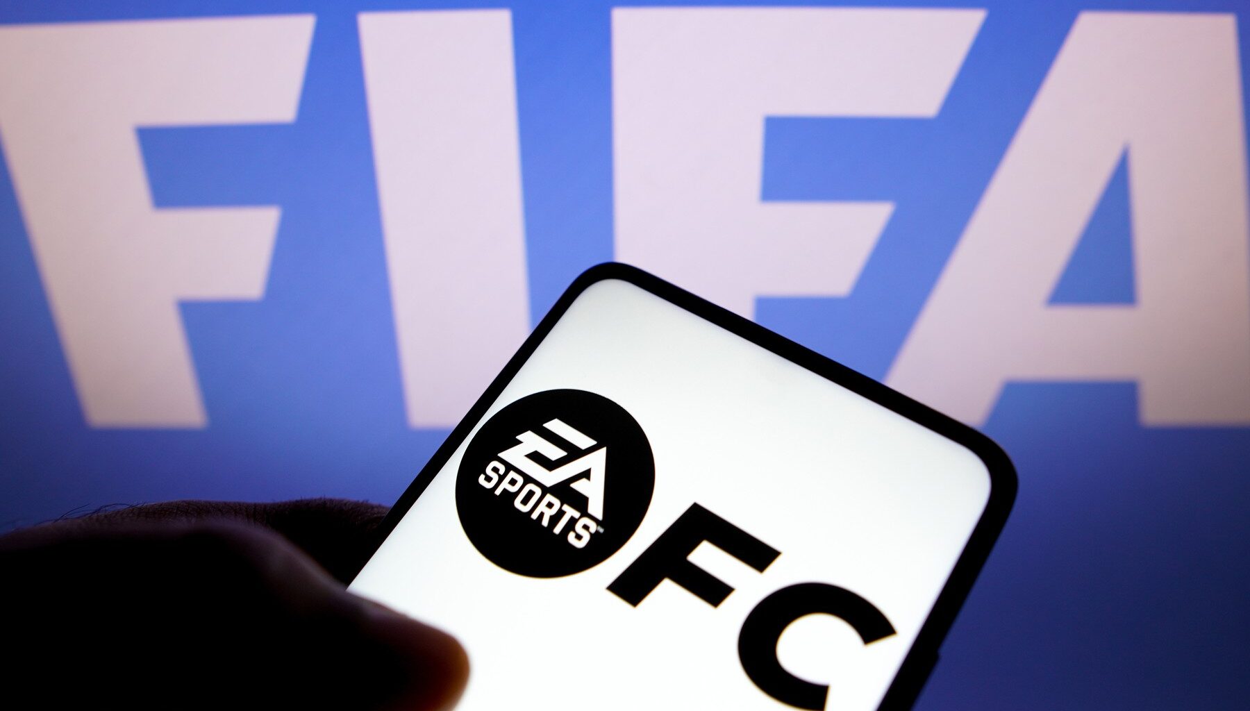 Afacere de 50 de miliarde de dolari. Șeicii din Arabia Saudită vor să cumpere EA Sports, creatoarea celebrului joc FIFA