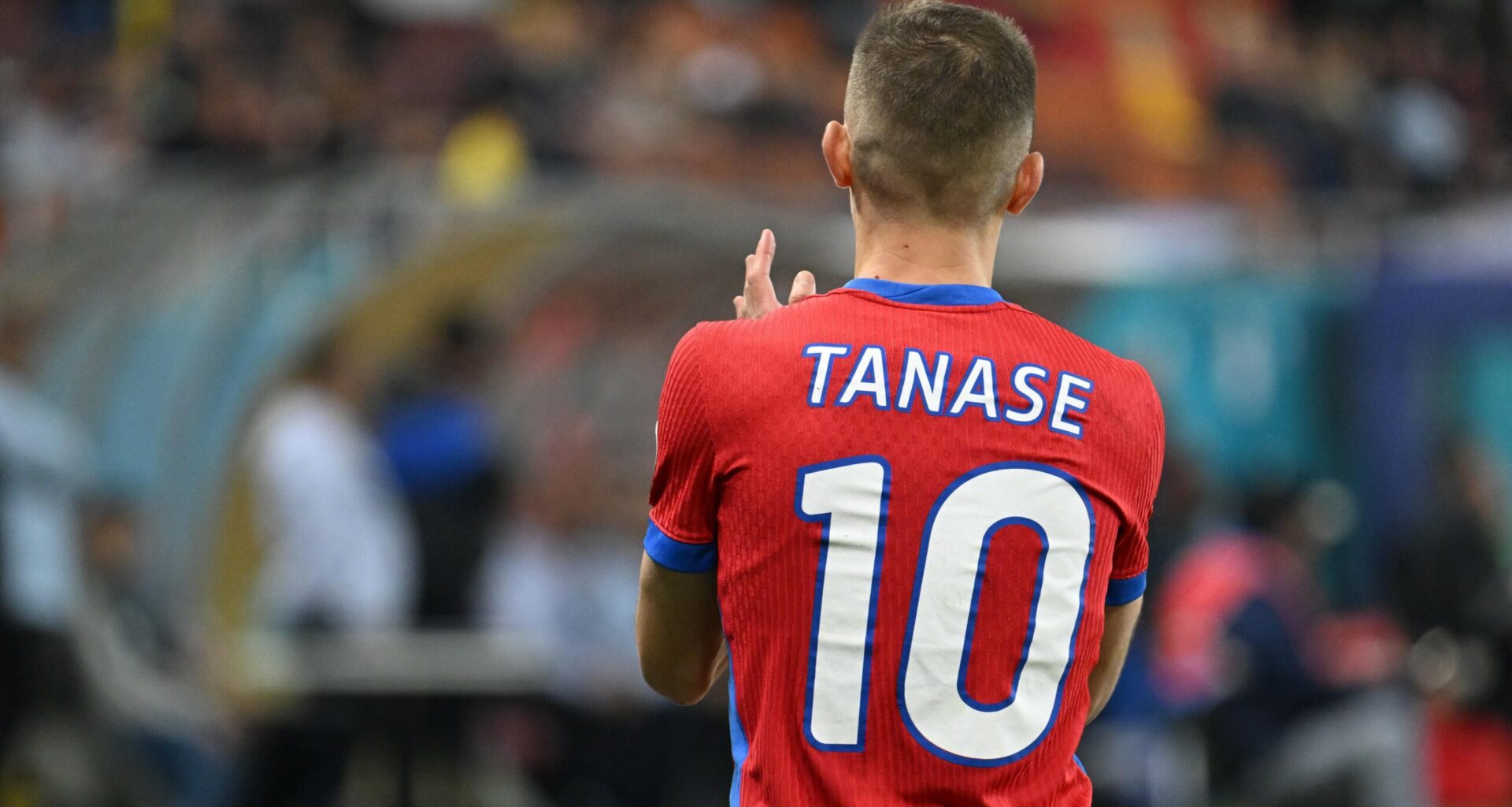 „Are 4 blocuri. Le vinde și stă pe 15.000.000 de euro”