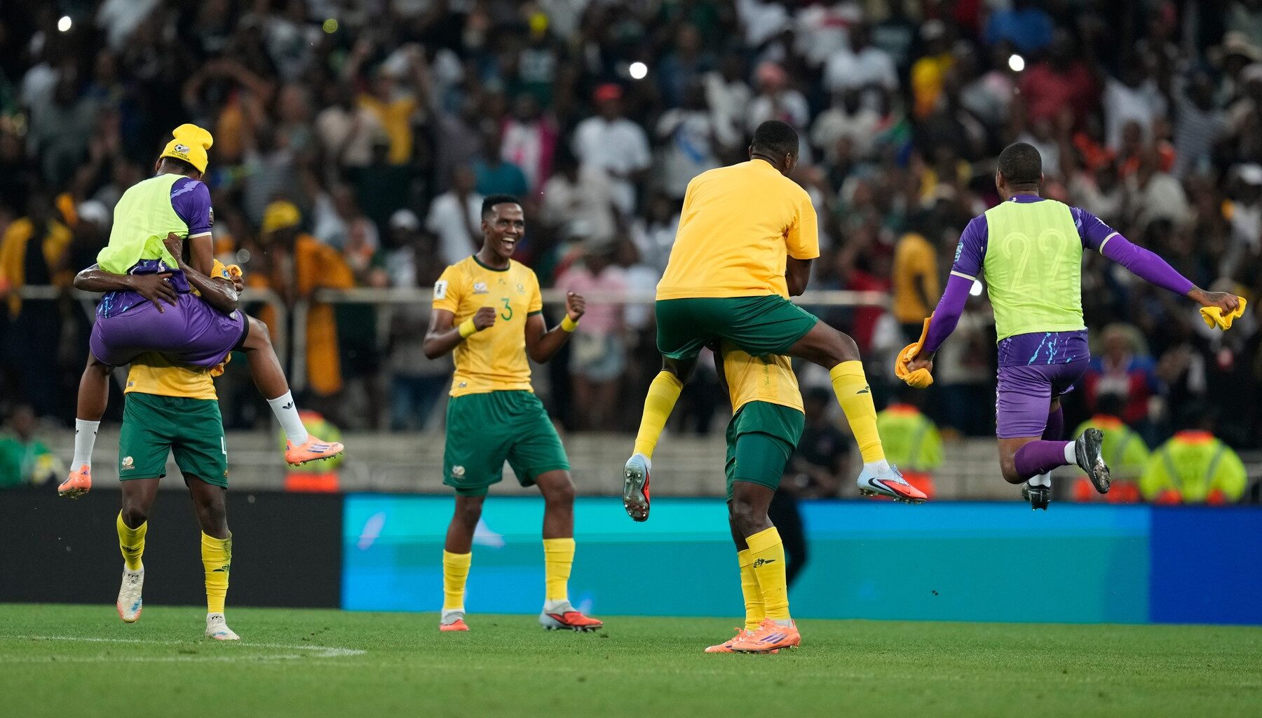 Calificare istorică la Mondiale, după 16 ani, pentru naționala fotbalistului FCSB! E ireal de ce n-a fost convocat jucătorul lui Becali pentru meciurile decisive