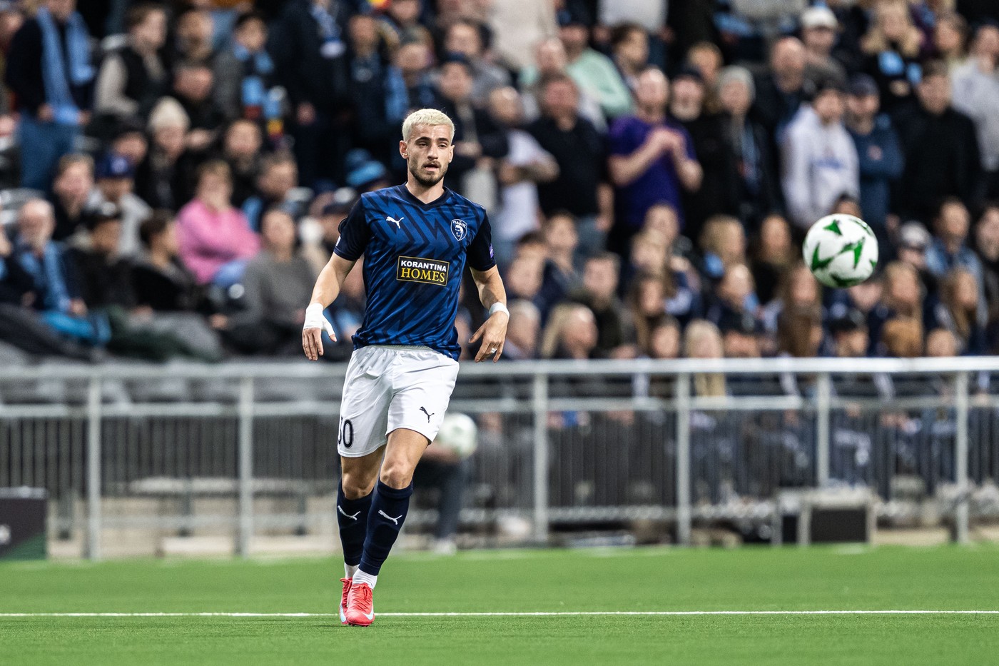 Ce notă a primit Vlad Dragomir după ce golul ieșit din șutul său a fost anulat în Champions League