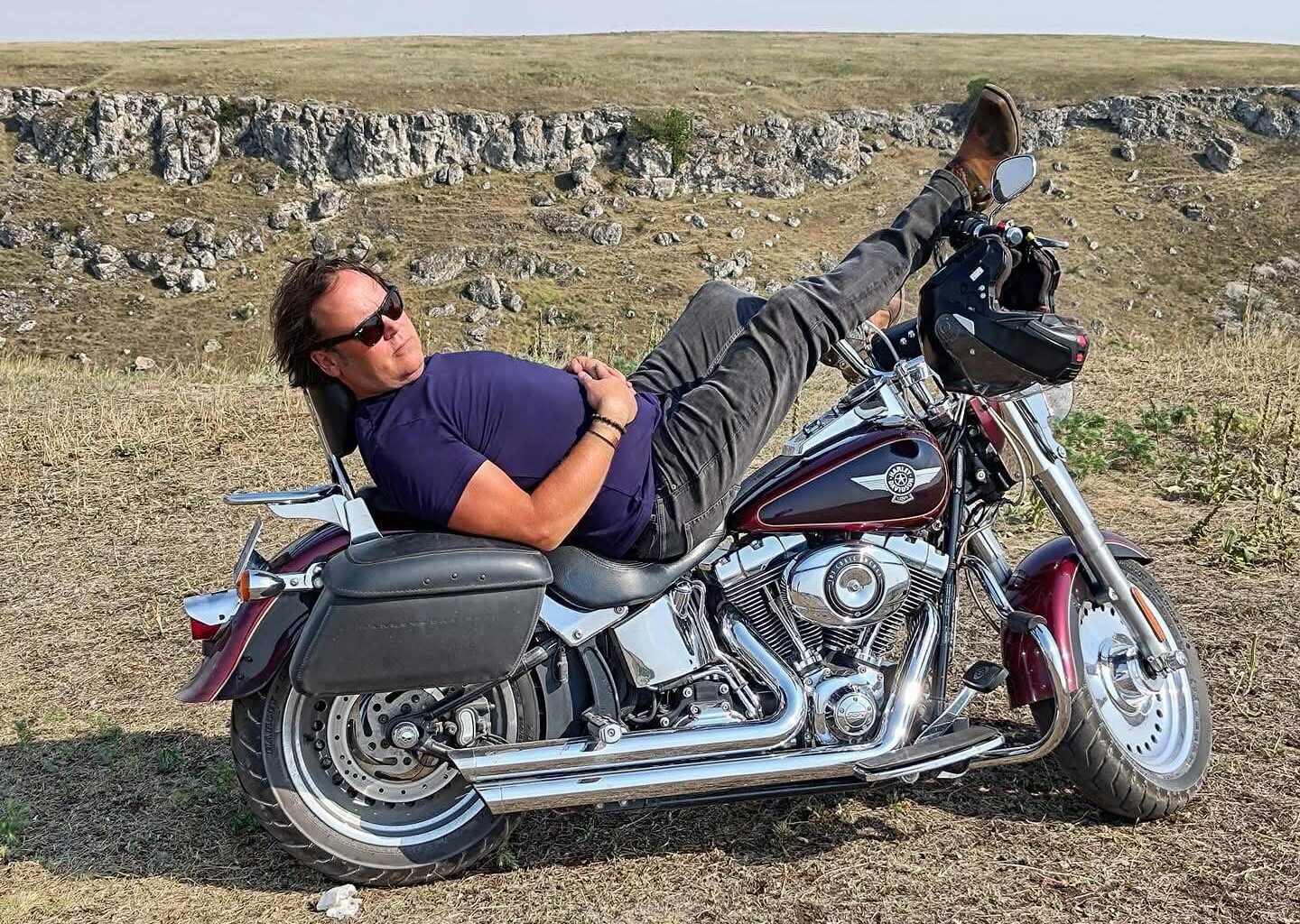 Un englez care iubește România i-a descoperit și partea întunecată