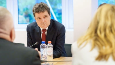 Consilierii demiși de Nicușor Dan, recompensați cu alte funcții. Unde vor fi trimiși Cristian Diaconescu, Luminiţa Odobescu şi Dacian Cioloş SURSE