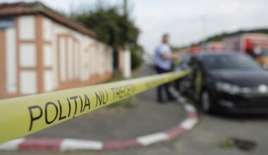 perchezitii, camin de batrani, diicot, politia, nu treceti, azil