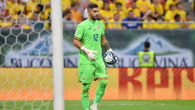 Desființat de Mircea Lucescu, portarul naționalei a mai primit o veste șoc