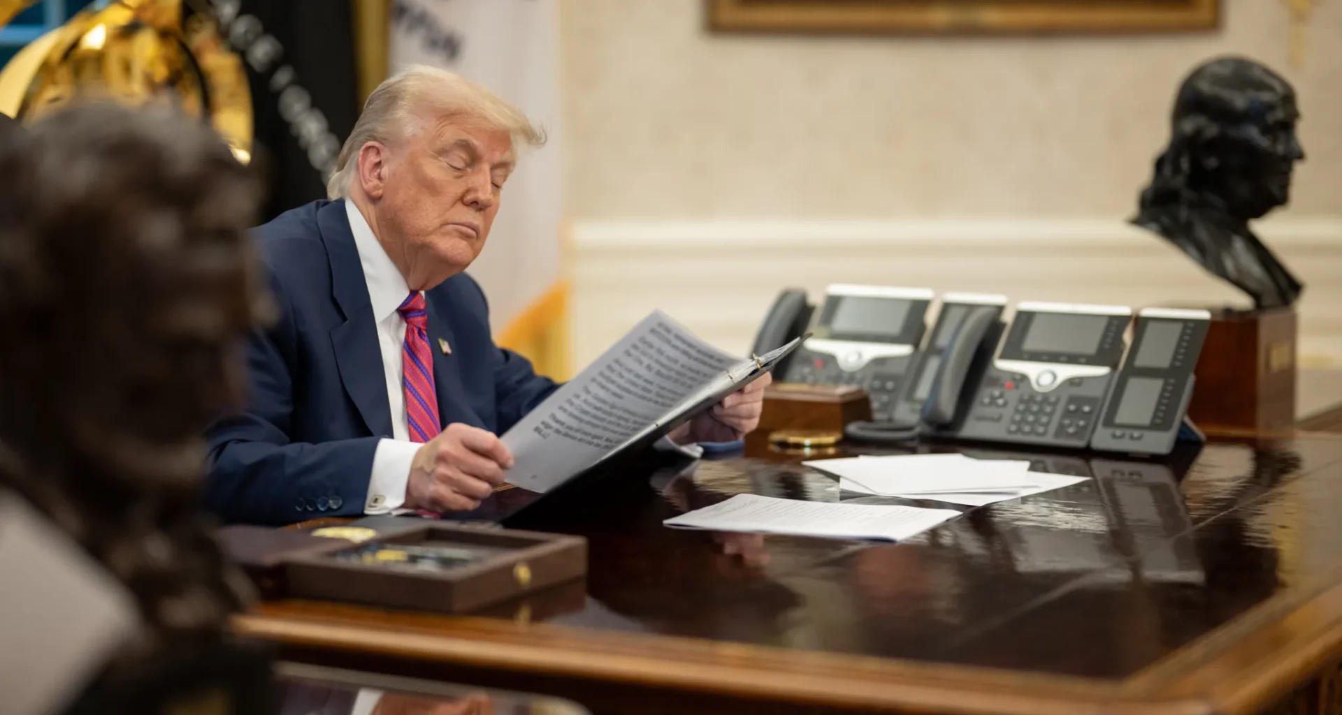 Trump denunţă un ”truc murdar”, după ce Canada retrage o campanie publicitară televizată împotriva taxelor vamale cu citate dintr-un discurs suţinut în 1987 de republicanul Reagan