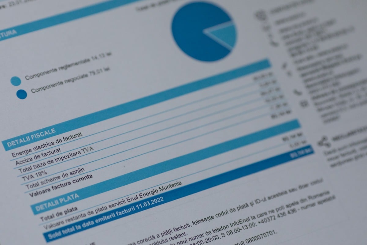 Am în vedere un proiect de lege prin care să blocăm deconectarea pentru clienţii vulnerabili care nu-şi permit să plătească facturile, precum și un mecanism prin care oamenii cu un venit până în 3.000 de lei să aibă un preţ maxim de un leu per kilowatt