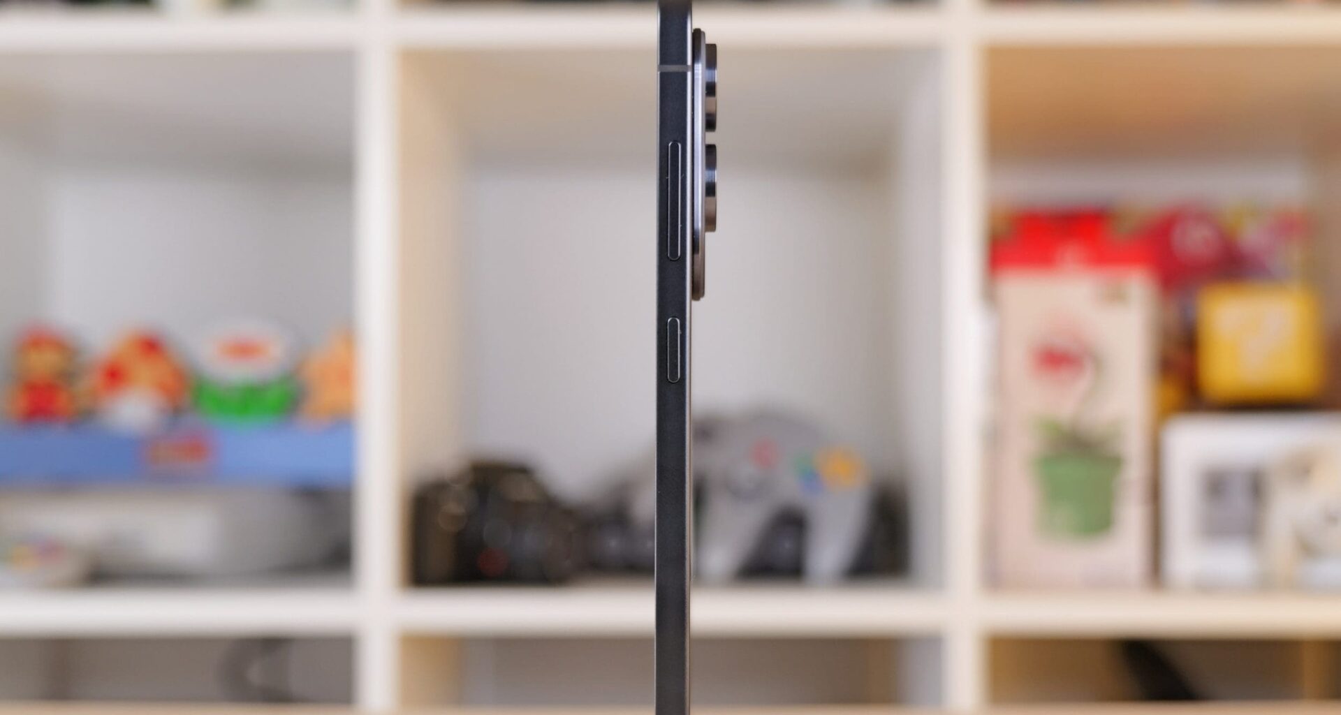 Samsung renunță la Galaxy S26 Edge? Vânzările slabe S25 Edge ar putea duce la anularea seriei