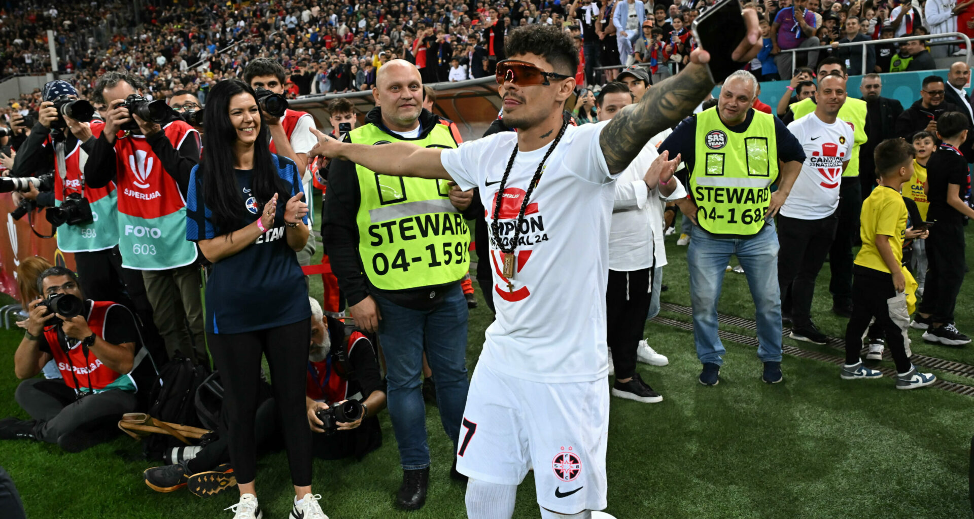 Gigi Becali nu știe dacă i-au intrat în cont cele 6.000.000 de euro de la qatarezi pentru Florinel Coman