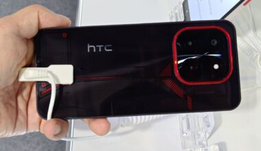 HTC revine cu un smartphone de gaming și alte modele noi Wildfire