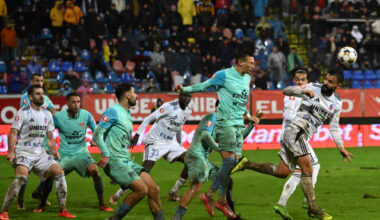 Lovitură în SuperLigă: clubul e interzis la transferuri pentru 2.000 de euro!