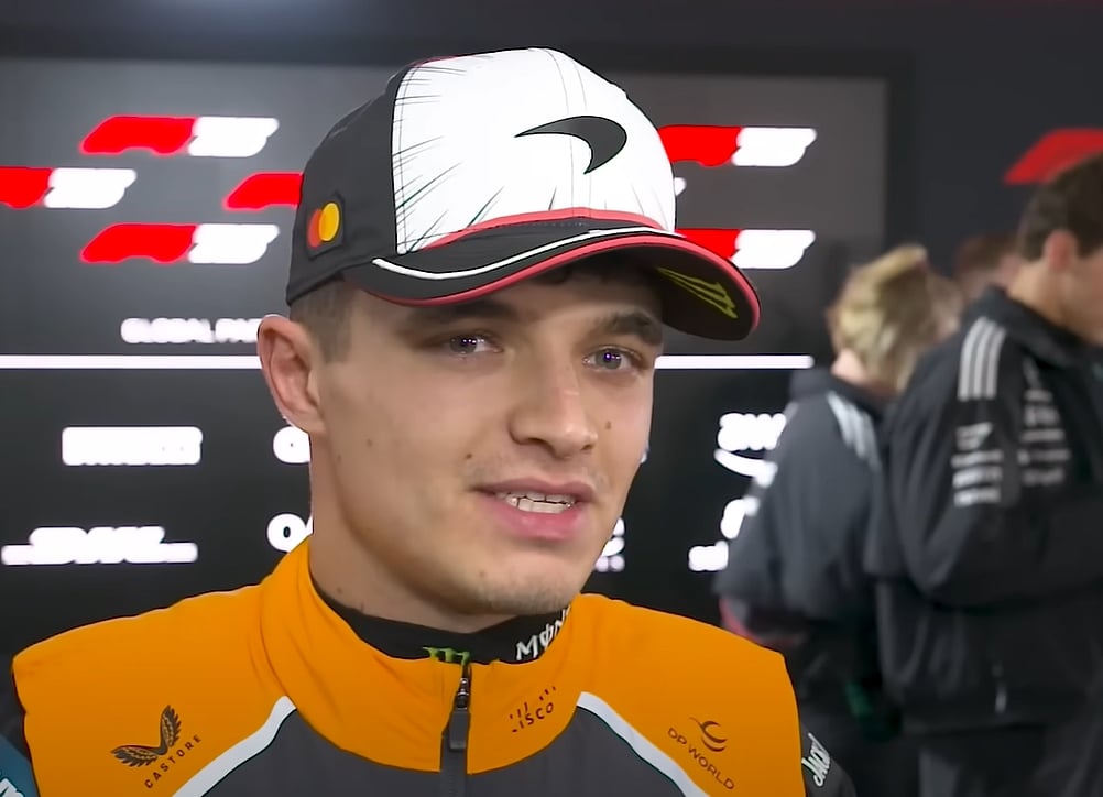 Lando Norris, pilotul celor de la McLaren, surprins la una dintre conferințele din Formula 1.