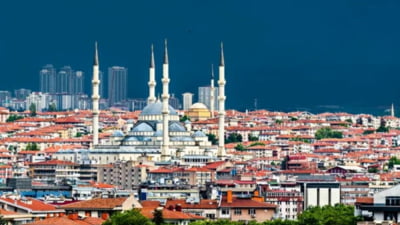 Lovitură pe piață: Prețul locuințelor a scăzut de 2 ani în continuu, într-o destinație vizitată de 1 milion de români