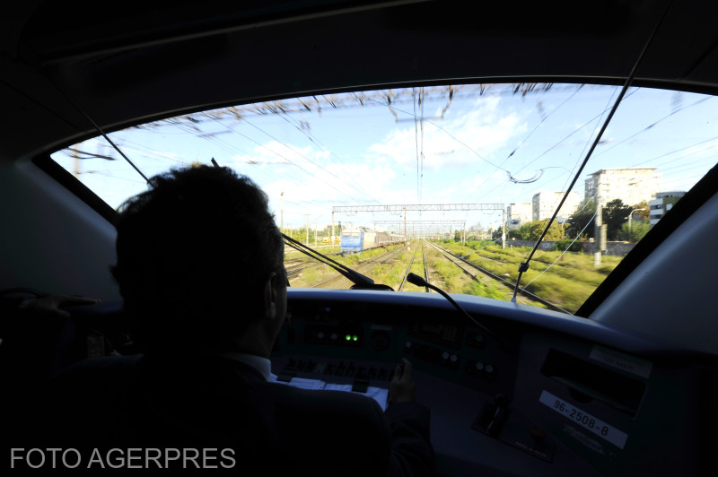 Sfaturi pentru mecanici dacă rămâne CFR Călători fără bani de salarii