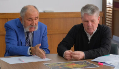 "O termin până vara viitoare!"