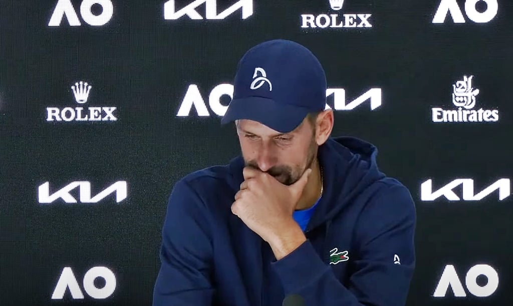 Novak Djokovic, îngândurat la o conferință de presă susținută la un turneu de Grand Slam