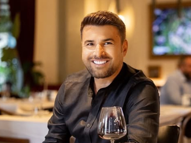 Adrian Mutu, primul om din România care și-a cumpărat-o! Cât a plătit și decizia spectaculoasă luată