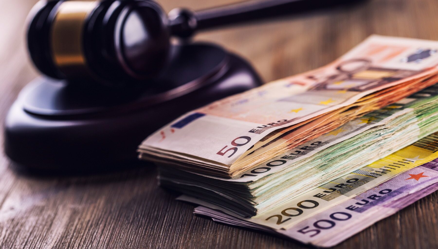 Pensii magistrati bani euro ciocanel