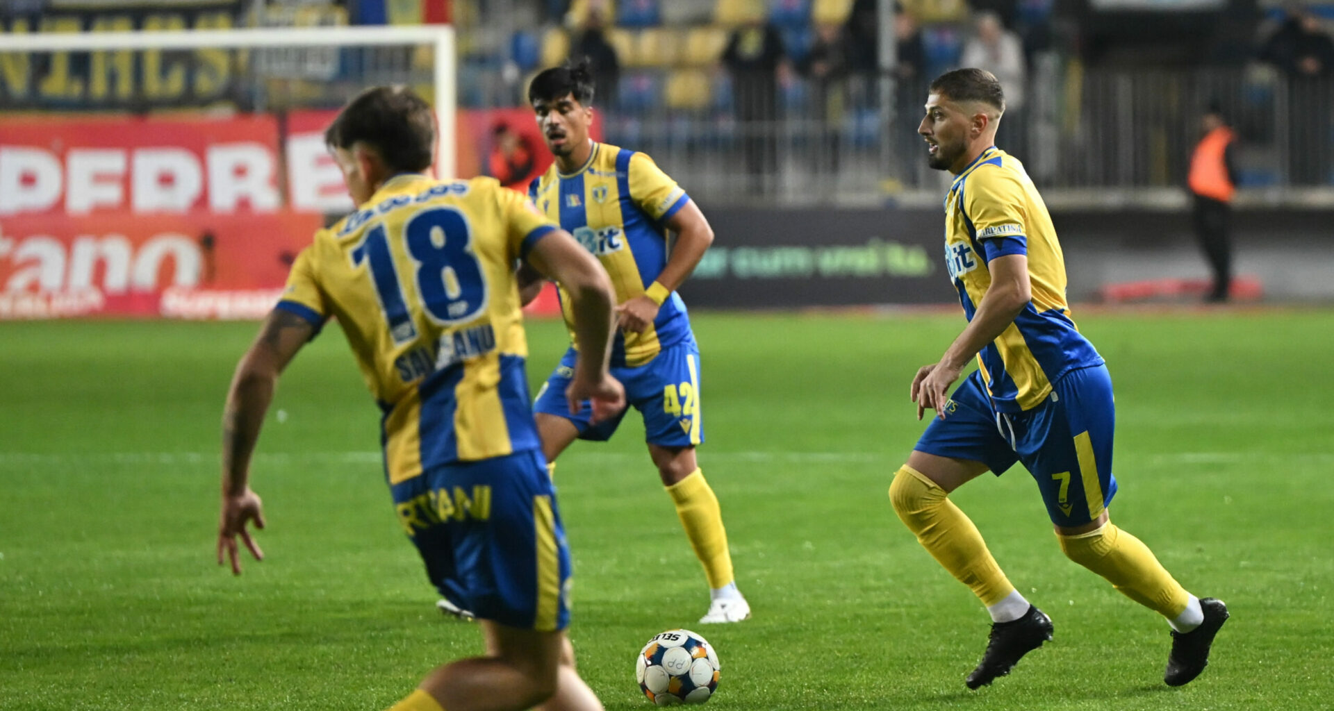 Petrolul Ploiești - CFR Cluj, Live Video Online, de la ora 20:30, în etapa 13 din Superliga. Ardelenii au nevoie de victorie pentru a ieși din impas! Echipele probabile