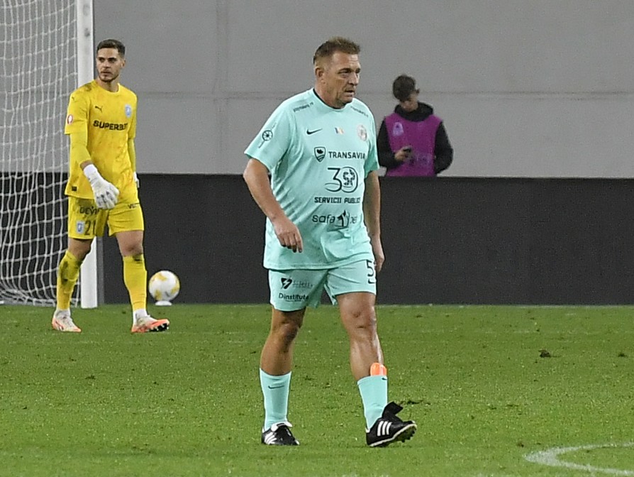 L'Equipe e şocată de patronul de 61 de ani care a jucat în Cupa României! Cum l-au numit francezii