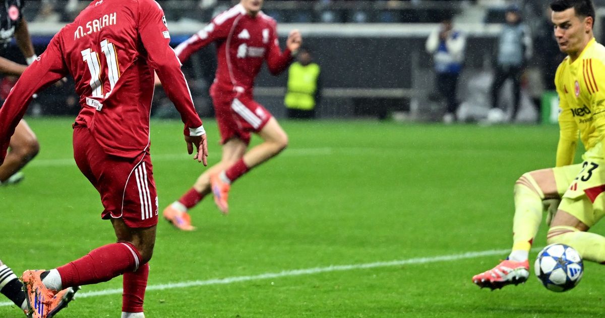 Salah, luat la țintă de fani. Superstarul egiptean, criticat aspru după victoria de senzație a lui Liverpool: „Să renunțe la prostiile astea!”