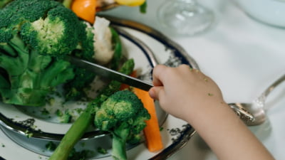 Schimbarea simplă în alimentație care previne o boală comună de ficat. „O fibră naturală abundentă în legume”