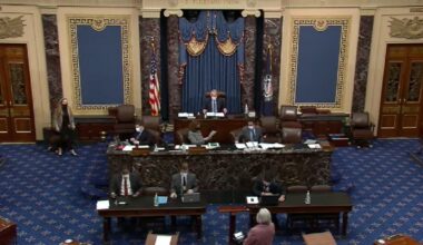 Senatul SUA votează pentru respingerea tarifelor globale impuse de Trump pentru peste 100 de țări / Patru republicani s-au alăturat democraților pentru a vota rezoluția