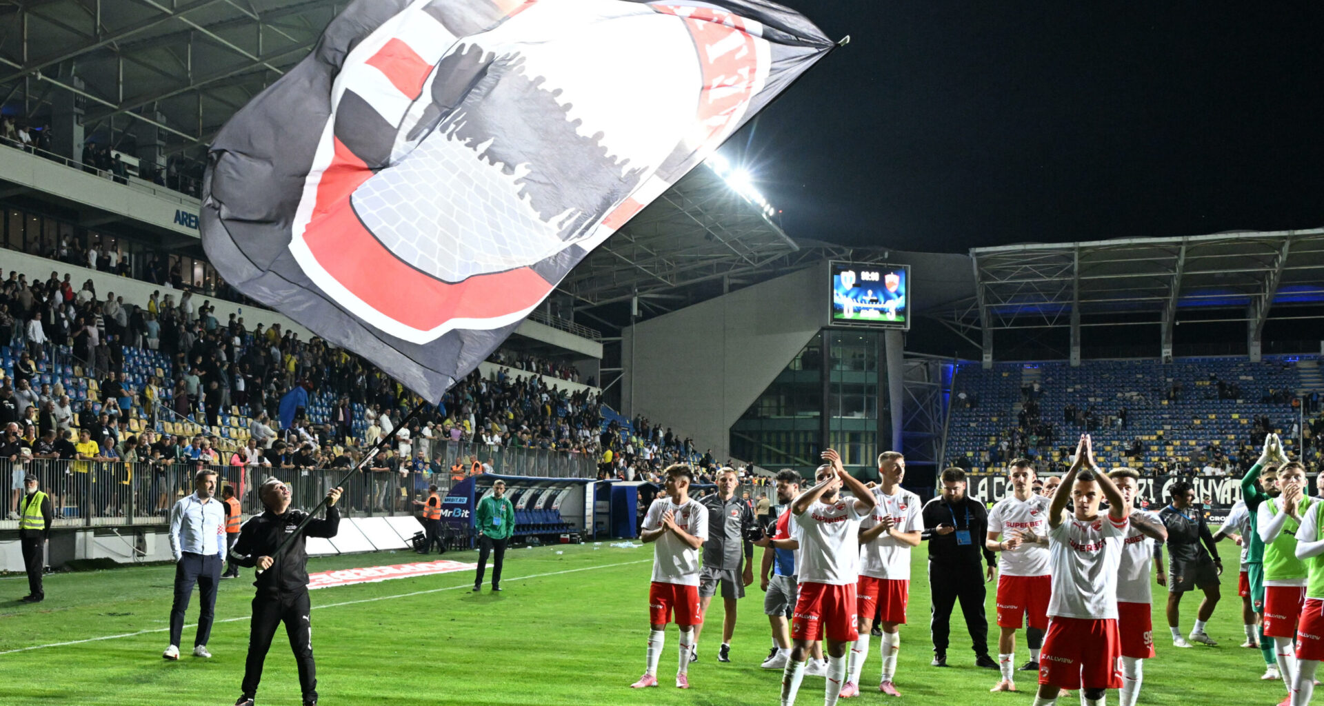 „Giovanni Becali a vorbit cu cei de acolo”