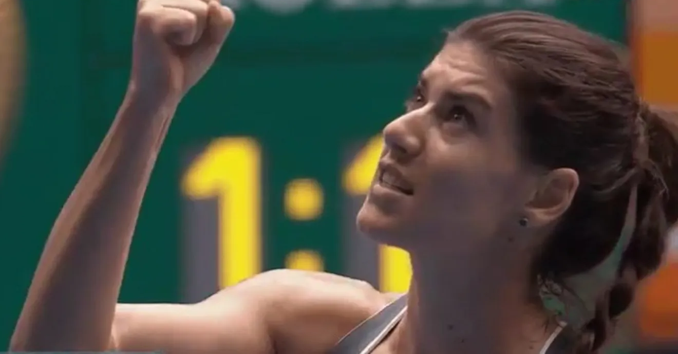 Sorana Cîrstea, eliminată în sferturi la Hong Kong după ce a reclamat gesturile nepotrivite ale adversarei
