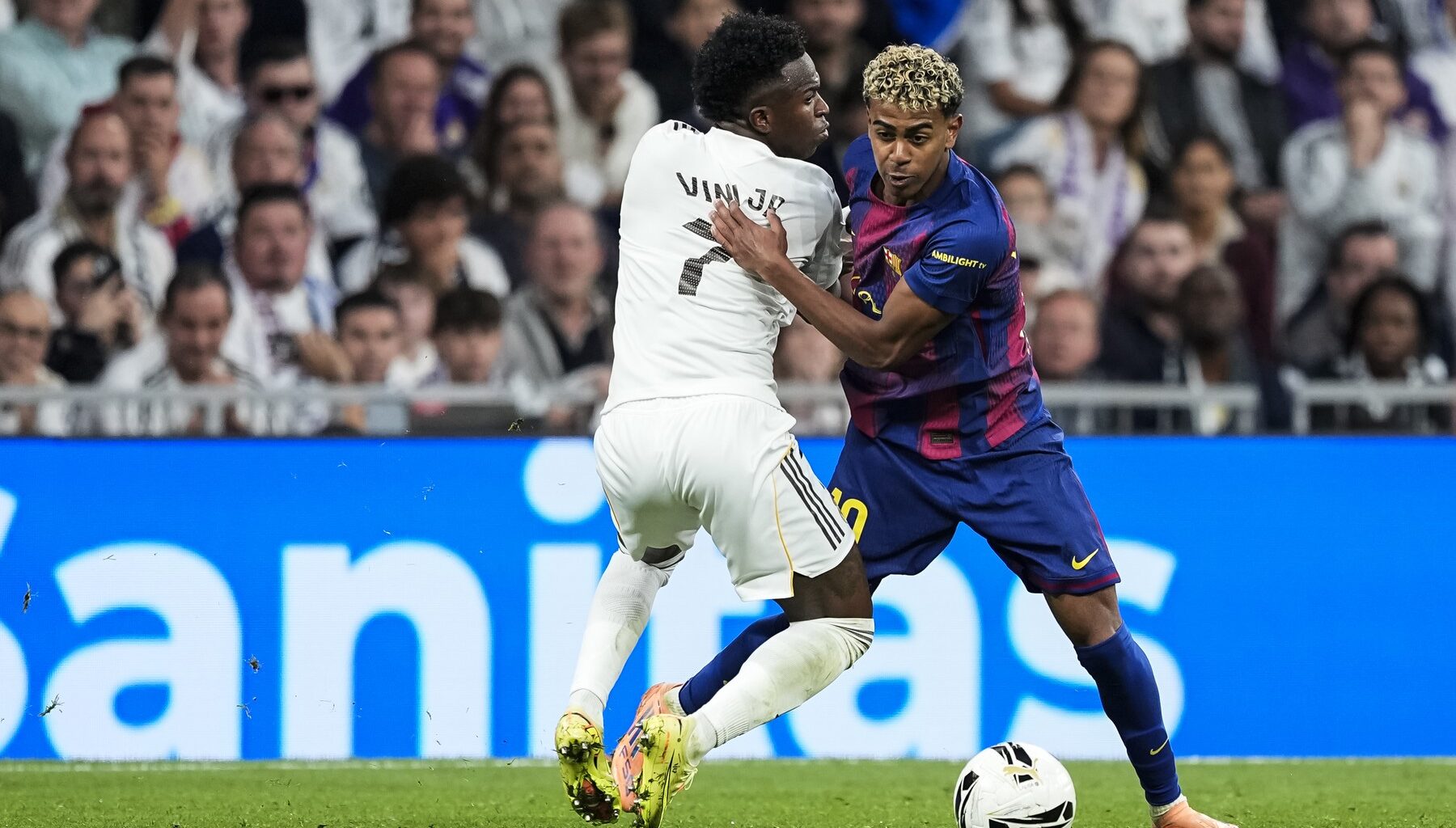 Vinicius l-a provocat pe Lamine Yamal. Ce i-a putut spune în timpul meciului Real Madrid – FC Barcelona