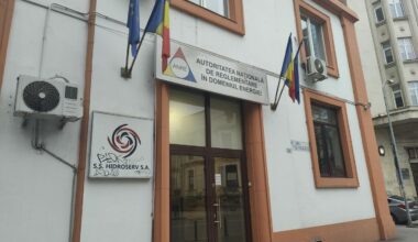 Parlamentarii USR din Comisiile de buget-finanţe vor cere conducerilor ANRE, ASF şi ANCOM explicaţii despre primele şi bonusurile de zeci de milioane de lei din ultimii ani