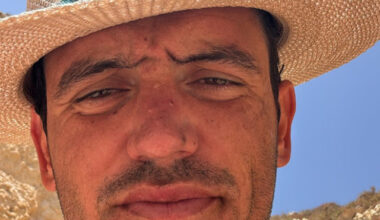 PATRU ani pentru un sărut