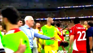 "Hoția secolului" în preliminarii: trei roșii în câteva secunde! N-au mai suportat și au "sărit" la arbitru