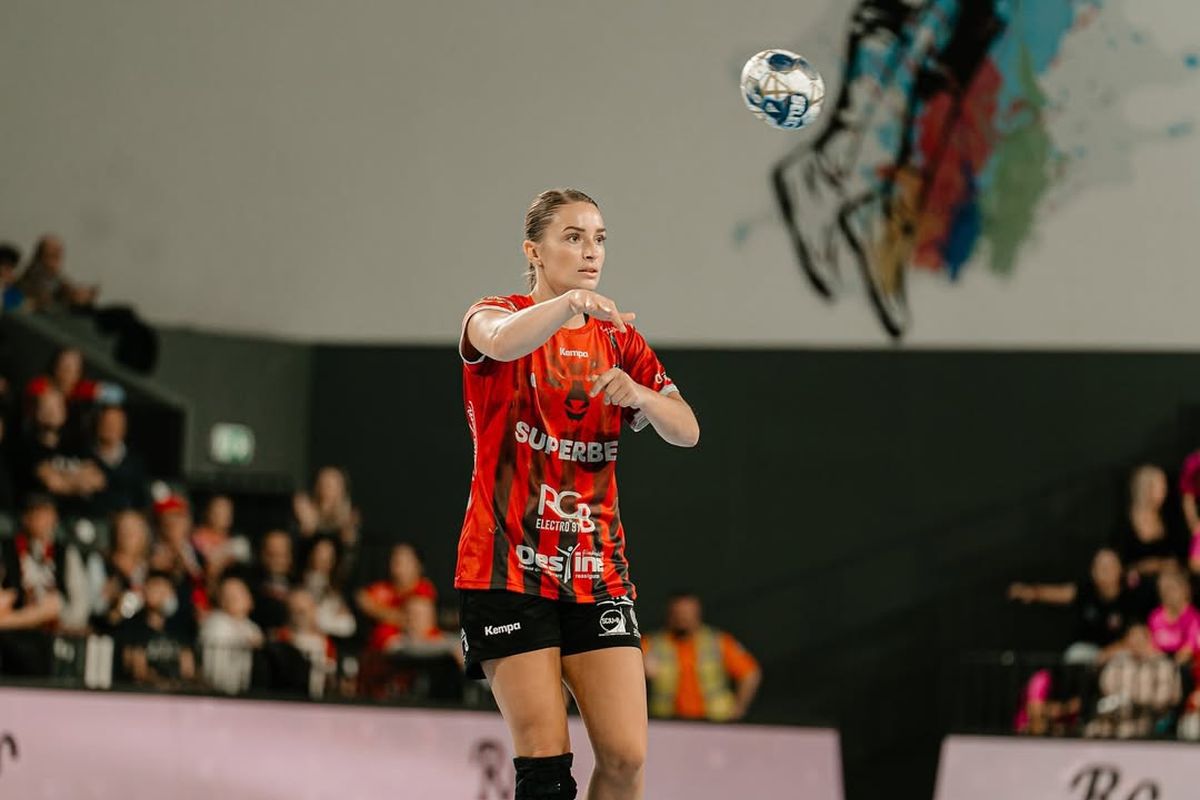 Gloria Bistrița, ce surpriză în Liga Campionilor! Elevele lui Carlos Viver, prestație excelentă și victorie cu medaliata cu bronz din ultimii 2 ani