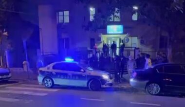 Cine este tatăl elevei care a amenințat un profesor cu un cuțit într-o școală din Sectorul 5