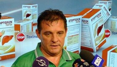 Patronul echipei, pe teren. UPDATE La 61 de ani a jucat în Cupa României cu U Craiova, pe „Oblemenco”: a mai evoluat și în 2017, cu FCSB