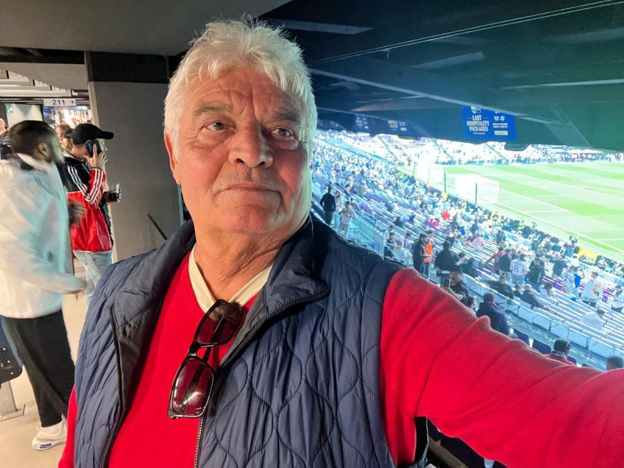 Ioan Andone a fost pe „Bernabeu” la Real Madrid - Barcelona: „E unic!” » Cât a plătit pentru bilet