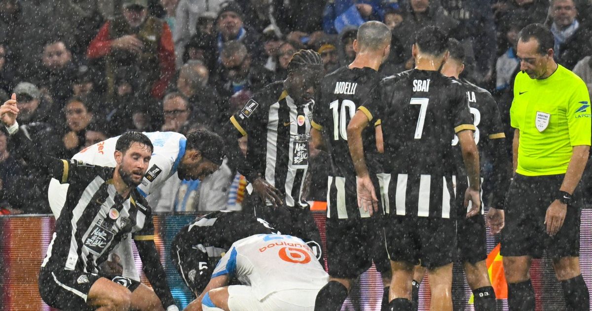 Momente de panică în Franța. VIDEO. Mijlocașul lui Marseille s-a prăbușit pe teren! » Care este starea sa: „Suntem îngrijorați”