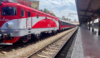 Trenurile trec la ora de iarnă sâmbătă noaptea. Cum va afecta schimbarea orei mersul trenurilor