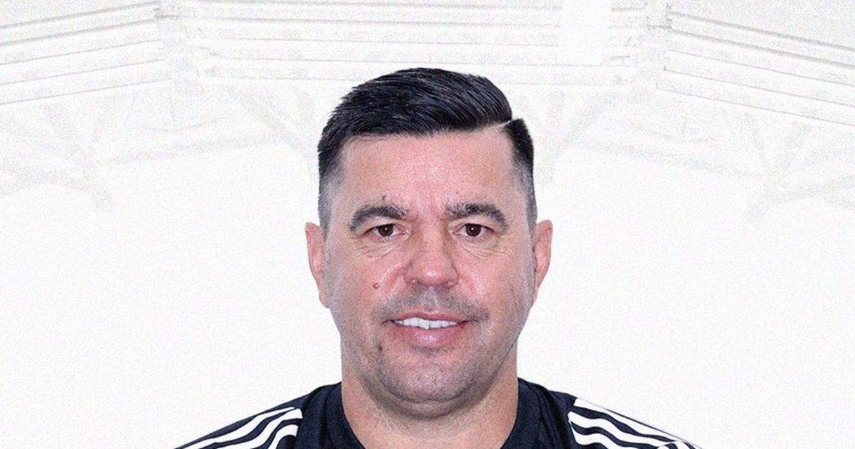 Contra, prezentat oficial. Cu cine a semnat fostul selecționer » Noua sa echipă, pe loc retrogradabil